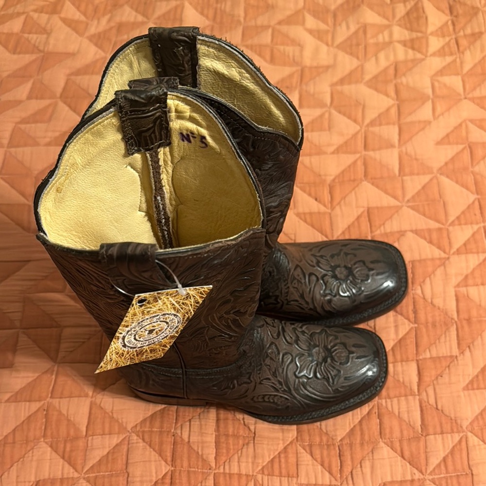 Women’s Cowgirl Boots